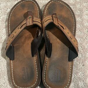 Collection by Clarks 9 M